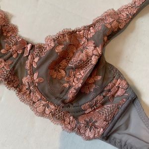 Vintage Style Lace Unpadded Bra
